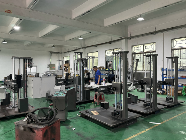 跌落試驗機車間